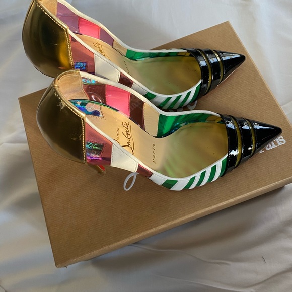 Authentic Christian Louboutin leather/patent leather multi color pumps - Picture 3 of 5